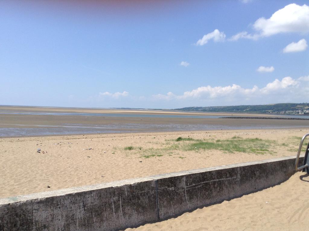 Doc Y Gogledd Llanelli Exterior foto
